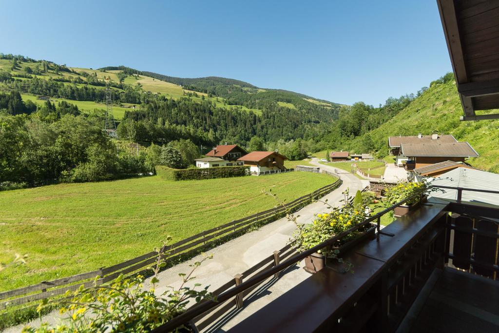 Ferienhaus Christine Taxenbach Exterior foto